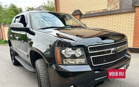 Chevrolet Tahoe III, 2011 год, 1 950 000 рублей, 6 фотография