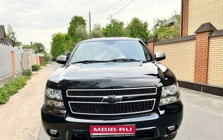 Chevrolet Tahoe III, 2011 год, 1 950 000 рублей, 3 фотография