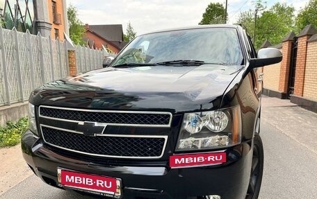 Chevrolet Tahoe III, 2011 год, 1 950 000 рублей, 7 фотография