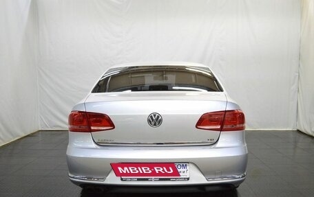 Volkswagen Passat B7, 2012 год, 915 000 рублей, 6 фотография