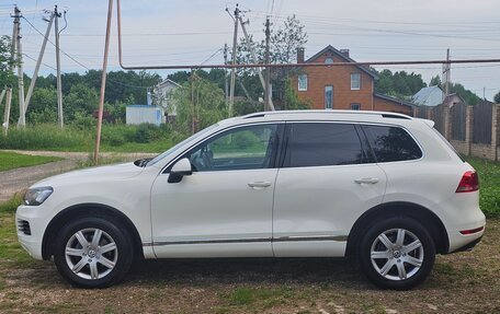 Volkswagen Touareg III, 2011 год, 2 050 000 рублей, 8 фотография