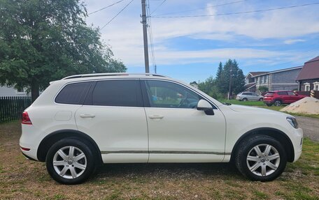 Volkswagen Touareg III, 2011 год, 2 050 000 рублей, 4 фотография