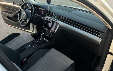 Volkswagen Passat B8 рестайлинг, 2018 год, 2 170 000 рублей, 7 фотография