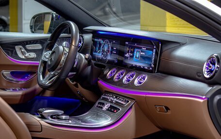 Mercedes-Benz E-Класс, 2019 год, 5 500 000 рублей, 21 фотография