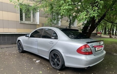 Mercedes-Benz E-Класс, 2007 год, 990 000 рублей, 6 фотография