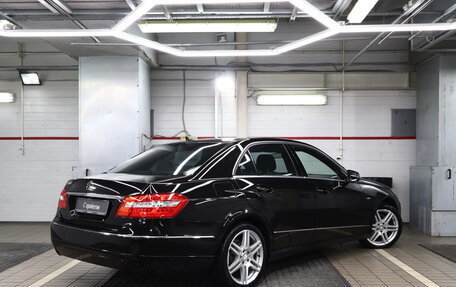 Mercedes-Benz E-Класс, 2010 год, 1 495 000 рублей, 2 фотография
