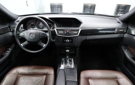 Mercedes-Benz E-Класс, 2010 год, 1 495 000 рублей, 19 фотография