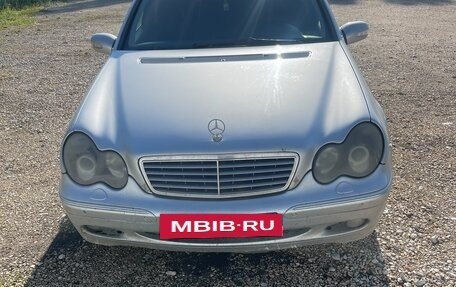 Mercedes-Benz C-Класс, 2002 год, 390 000 рублей, 2 фотография