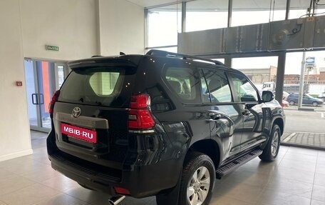 Toyota Land Cruiser Prado 150 рестайлинг 2, 2023 год, 8 655 000 рублей, 11 фотография