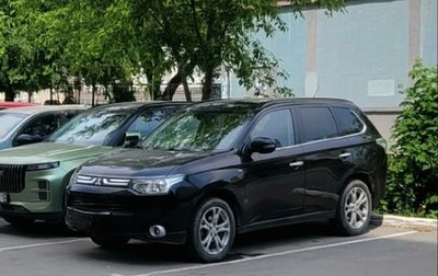 Mitsubishi Outlander III рестайлинг 3, 2013 год, 2 110 000 рублей, 1 фотография