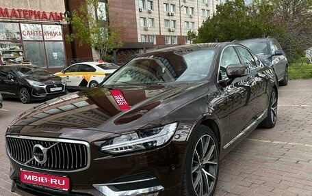 Volvo S90 II рестайлинг, 2017 год, 3 500 000 рублей, 1 фотография