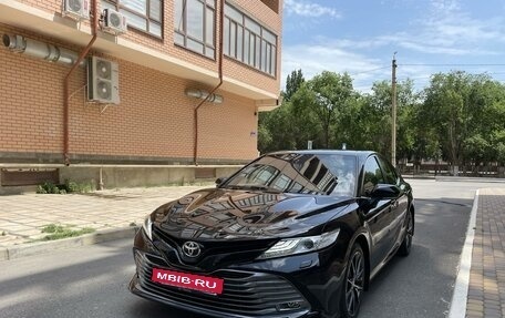 Toyota Camry, 2019 год, 2 930 000 рублей, 8 фотография