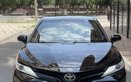 Toyota Camry, 2019 год, 2 930 000 рублей, 10 фотография