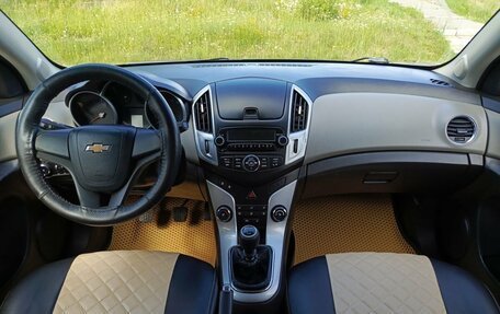 Chevrolet Cruze II, 2013 год, 801 200 рублей, 14 фотография
