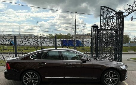 Volvo S90 II рестайлинг, 2017 год, 3 500 000 рублей, 3 фотография