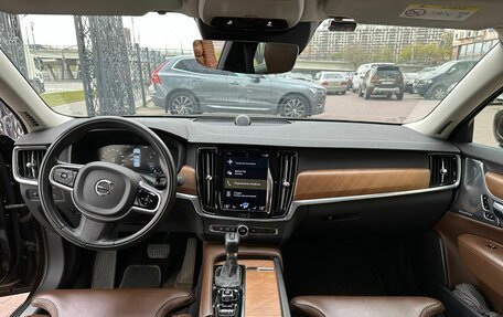 Volvo S90 II рестайлинг, 2017 год, 3 500 000 рублей, 6 фотография