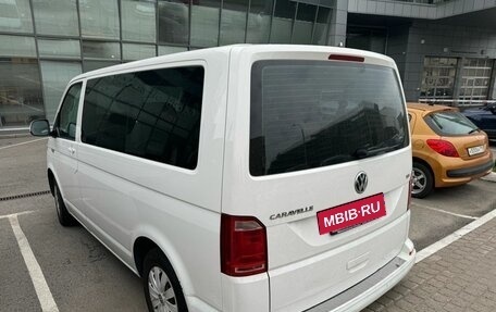 Volkswagen Caravelle T6 рестайлинг, 2016 год, 2 850 000 рублей, 4 фотография