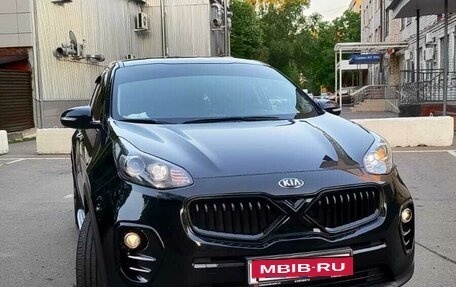 KIA Sportage IV рестайлинг, 2018 год, 2 400 000 рублей, 3 фотография