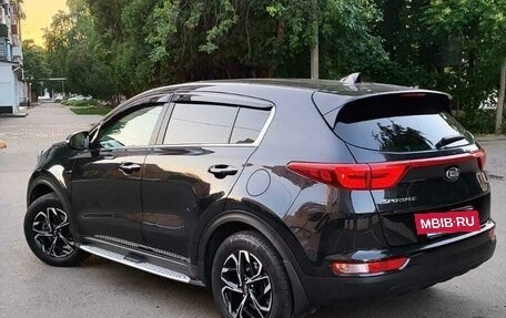 KIA Sportage IV рестайлинг, 2018 год, 2 400 000 рублей, 7 фотография