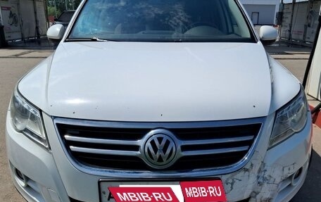 Volkswagen Tiguan I, 2010 год, 950 000 рублей, 1 фотография