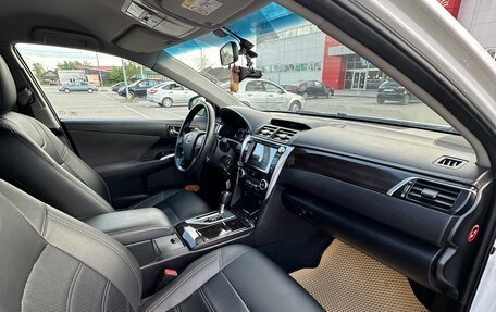 Toyota Camry, 2014 год, 1 680 000 рублей, 9 фотография