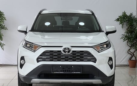 Toyota RAV4, 2021 год, 3 669 000 рублей, 2 фотография
