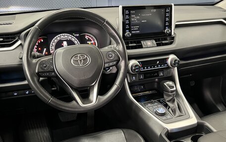 Toyota RAV4, 2021 год, 3 669 000 рублей, 12 фотография