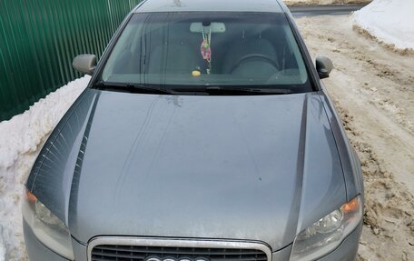 Audi A4, 2004 год, 600 000 рублей, 2 фотография