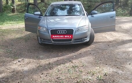 Audi A4, 2004 год, 600 000 рублей, 3 фотография