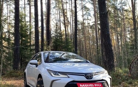 Toyota Corolla, 2022 год, 2 650 000 рублей, 4 фотография