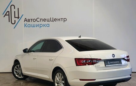 Skoda Superb III рестайлинг, 2019 год, 2 299 000 рублей, 4 фотография