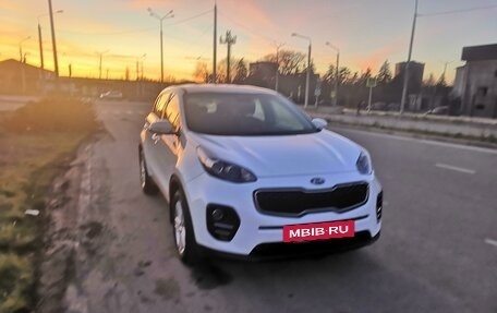 KIA Sportage IV рестайлинг, 2018 год, 2 500 000 рублей, 2 фотография