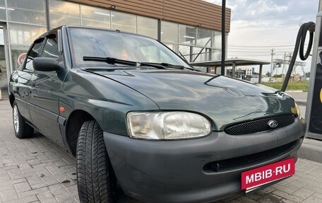 Ford Escort V, 1998 год, 210 000 рублей, 2 фотография