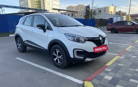 Renault Kaptur I рестайлинг, 2019 год, 1 425 000 рублей, 3 фотография