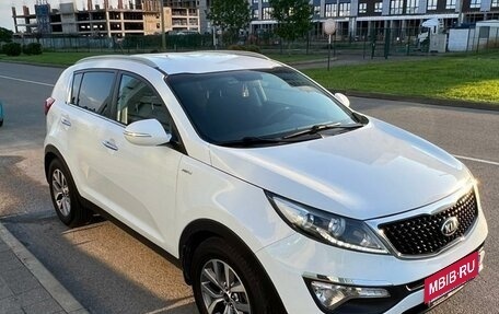 KIA Sportage III, 2015 год, 1 820 000 рублей, 2 фотография