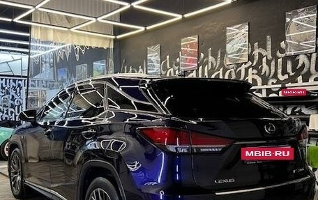 Lexus RX IV рестайлинг, 2019 год, 6 300 000 рублей, 4 фотография