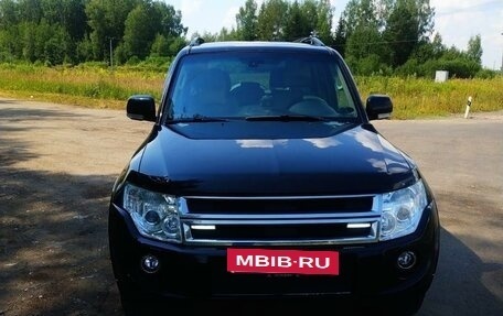 Mitsubishi Pajero IV, 2014 год, 2 790 000 рублей, 2 фотография