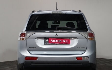 Mitsubishi Outlander III рестайлинг 3, 2012 год, 1 299 000 рублей, 5 фотография