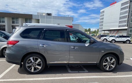 Nissan Pathfinder, 2014 год, 1 900 000 рублей, 4 фотография