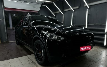 Infiniti QX70, 2014 год, 2 699 999 рублей, 2 фотография