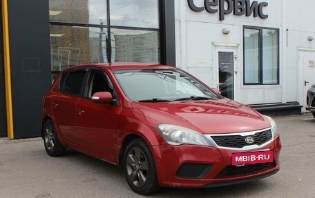 KIA cee'd I рестайлинг, 2010 год, 735 000 рублей, 3 фотография