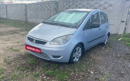 Mitsubishi Colt VI рестайлинг, 2004 год, 350 000 рублей, 1 фотография