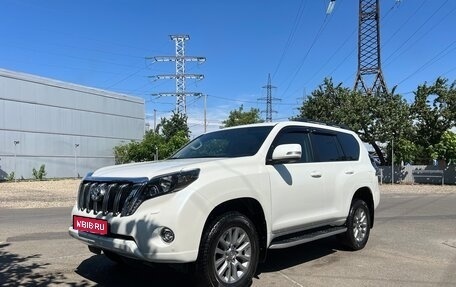 Toyota Land Cruiser Prado 150 рестайлинг 2, 2017 год, 3 900 000 рублей, 1 фотография