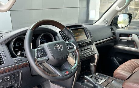 Toyota Land Cruiser 200, 2011 год, 2 999 000 рублей, 11 фотография