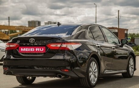 Toyota Camry, 2019 год, 3 200 000 рублей, 7 фотография