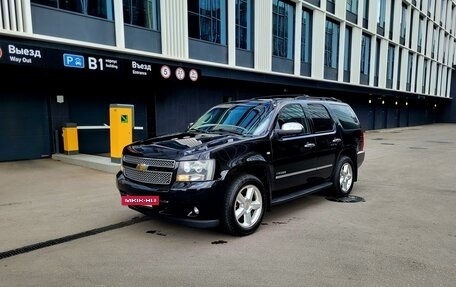 Chevrolet Tahoe III, 2011 год, 2 750 000 рублей, 2 фотография