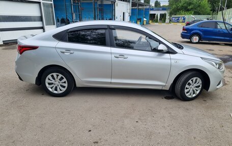 Hyundai Solaris II рестайлинг, 2019 год, 1 420 000 рублей, 3 фотография