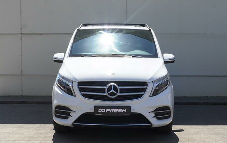 Mercedes-Benz V-Класс, 2018 год, 5 880 000 рублей, 3 фотография