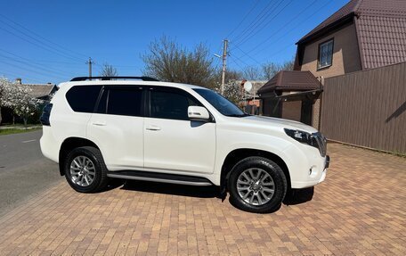 Toyota Land Cruiser Prado 150 рестайлинг 2, 2017 год, 3 900 000 рублей, 9 фотография