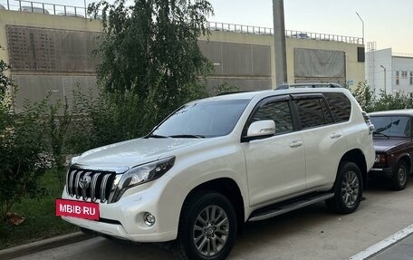 Toyota Land Cruiser Prado 150 рестайлинг 2, 2017 год, 3 900 000 рублей, 4 фотография